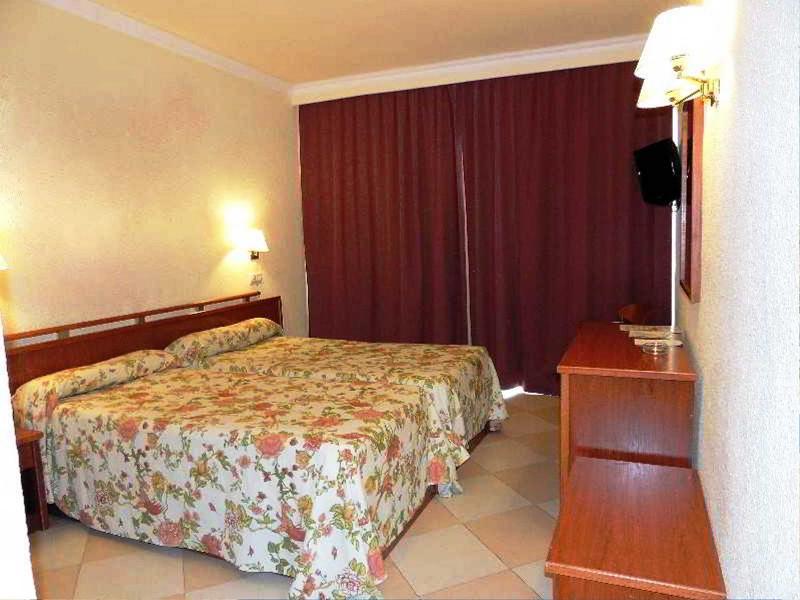 Ruleta Augustus Hotel Salou Ngoại thất bức ảnh